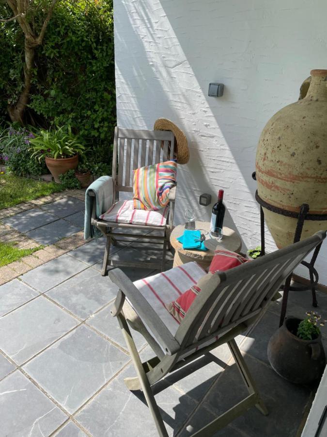 Cliff top Garden room Milford on Sea Buitenkant foto